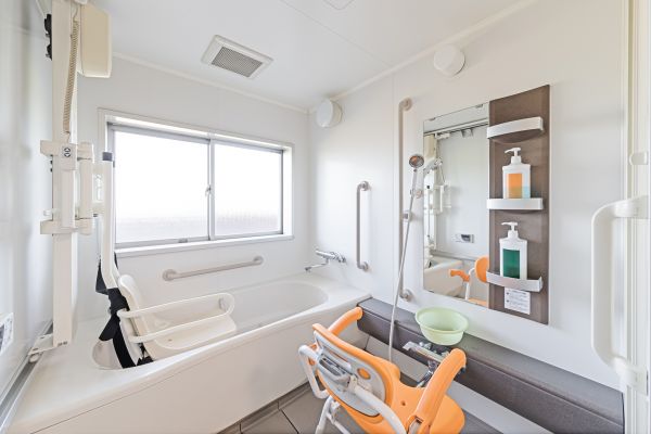 Senior Bathtub Installation in Angola