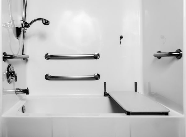 Accessible Tub Installation in Angola