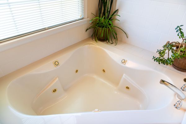Soaking Tub Installation in Angola